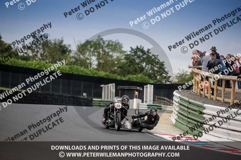 Vintage motorcycle club;eventdigitalimages;mallory park;mallory park trackday photographs;no limits trackdays;peter wileman photography;trackday digital images;trackday photos;vmcc festival 1000 bikes photographs